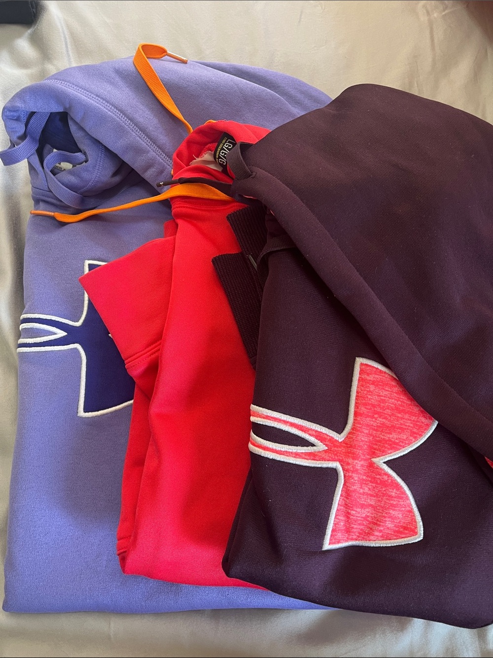 Under Armor hoodies (3)